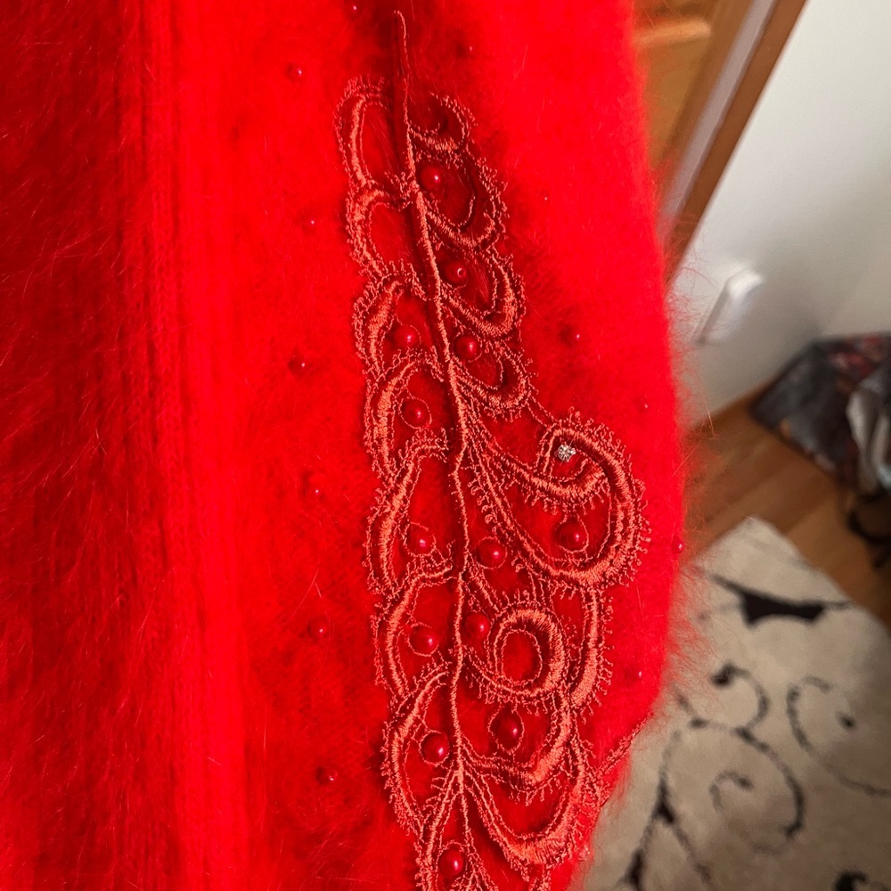 Vintage red angora cardigan. Lee Sands brand. Fully lined. Fits like a l… - Picture 6 of 14